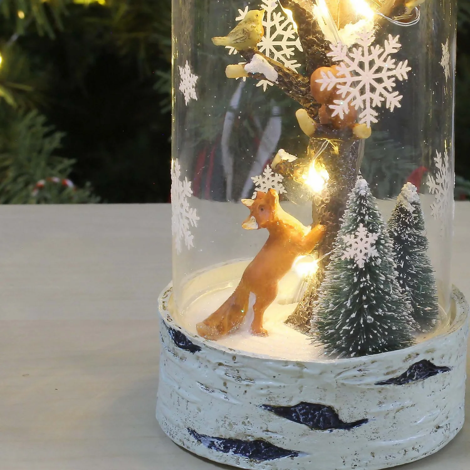 Christmas Woodland Scene Light Up Glass Christmas Decoration (Battery Operated) 5 Christmas Woodland Scene Light Up Glass Christmas Decoration (Battery Operated) - Image 3