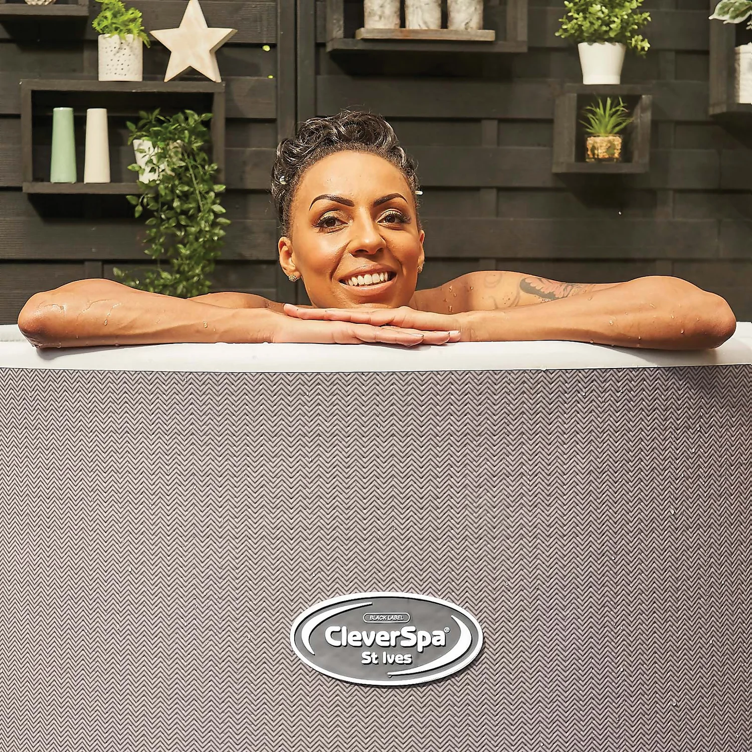 CleverSpa St Ives 5 Person Drop Stitch Hot Tub With W-Fi-enabled CleverLink App & Halo LED Light 5 CleverSpa St Ives 5 Person Drop Stitch Hot Tub With W-Fi-enabled CleverLink App & Halo LED Light - Image 3