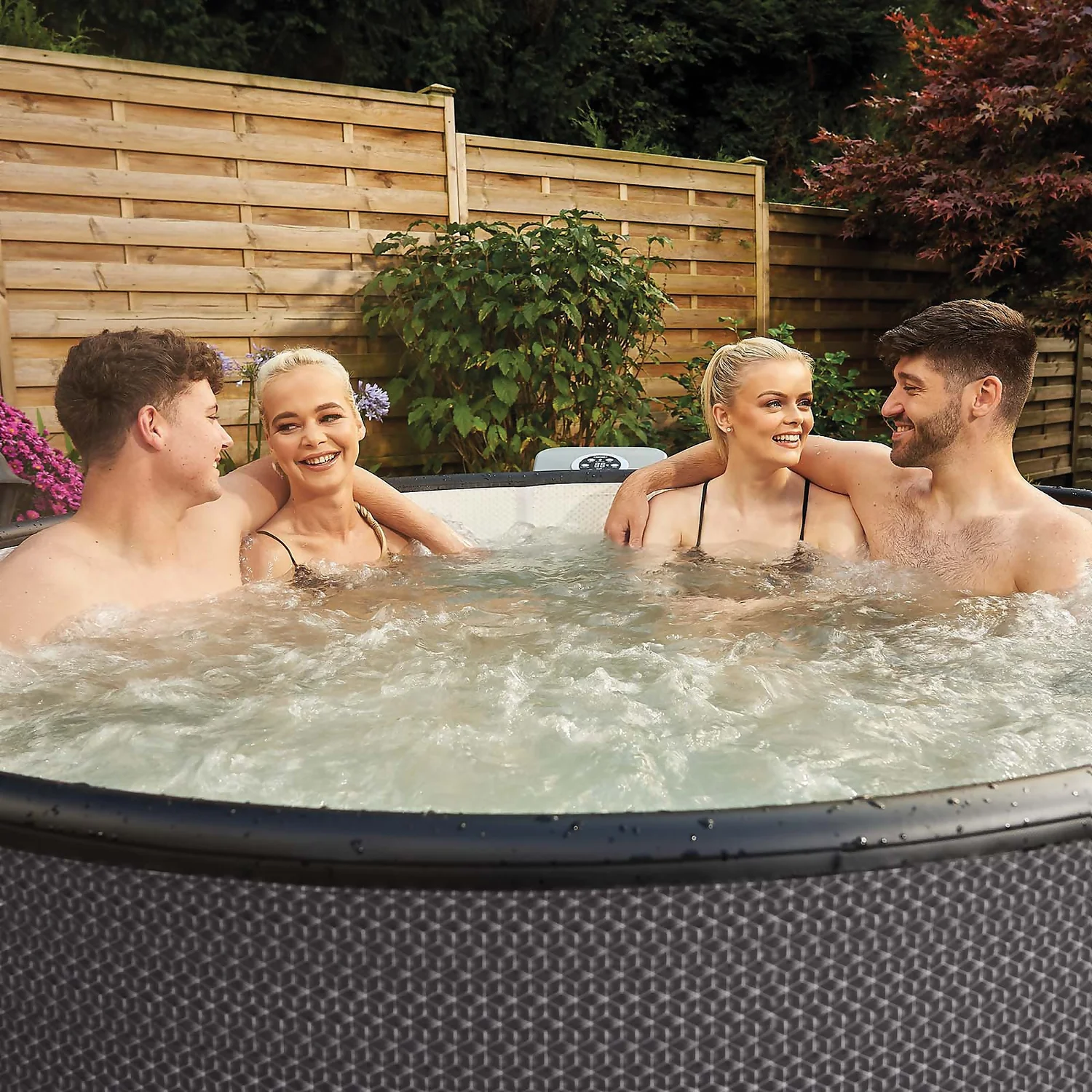 CleverSpa Cornwall 7 Person Drop Stitch Hot Tub With Wi-Fi-enabled CleverLink App & Halo LED Light 6 CleverSpa Cornwall 7 Person Drop Stitch Hot Tub With Wi-Fi-enabled CleverLink App & Halo LED Light - Image 4