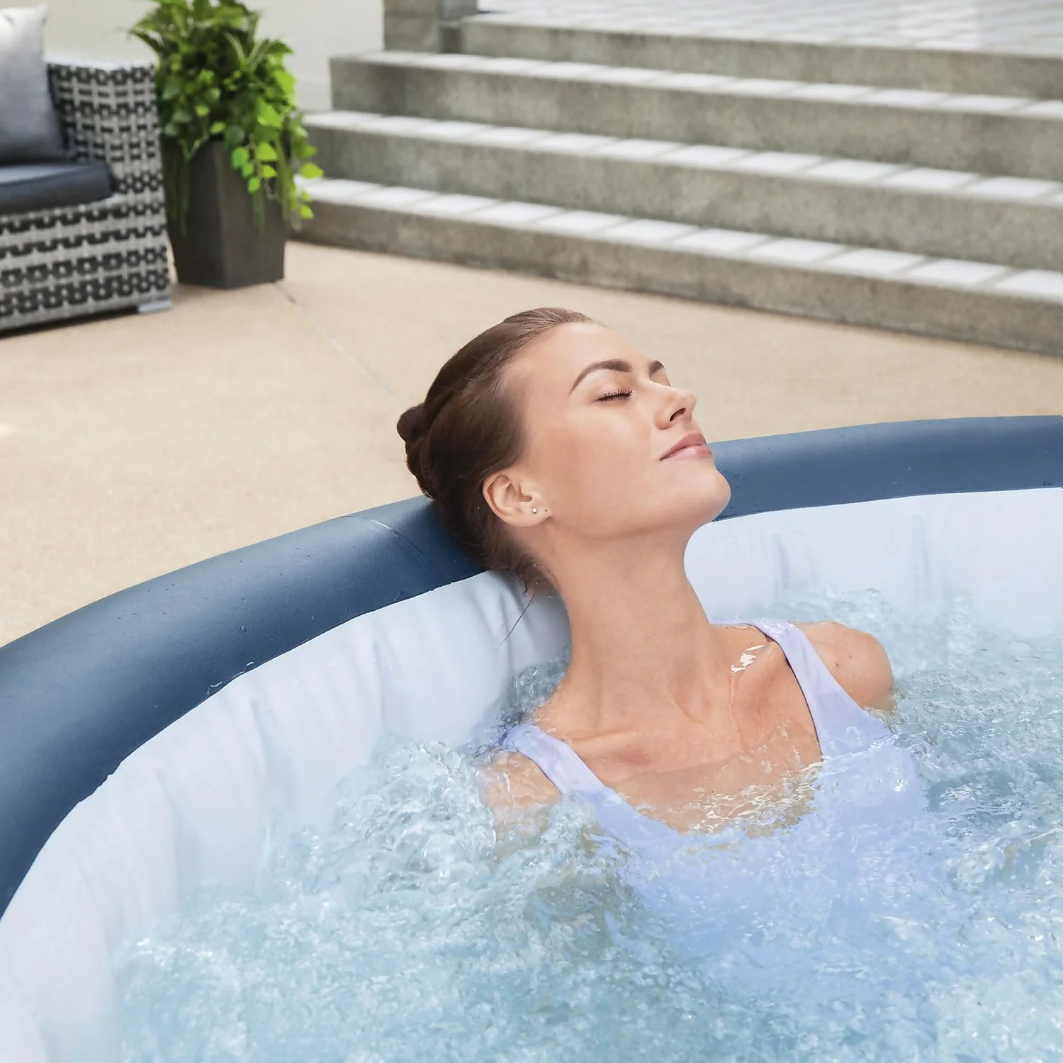 Lay-z Spa Lay-Z-Spa Milan Airjet Plus™ Hot Tub (4-6 Person) 5 Lay-z Spa Lay-Z-Spa Milan Airjet Plus™ Hot Tub (4-6 Person) - Image 3