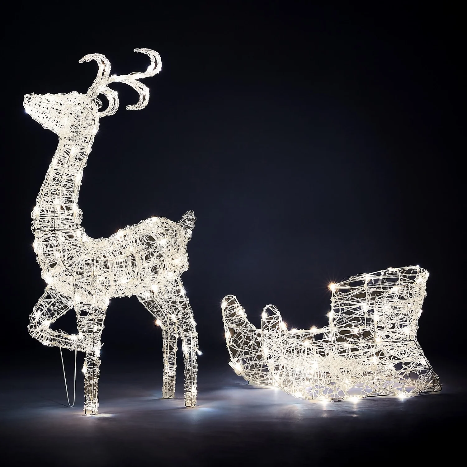 Acrylic 3D LED Reindeer & Sleigh 3-in-1 Outdoor Christmas Light - Warm & Cool White 7 Acrylic 3D LED Reindeer & Sleigh 3-in-1 Outdoor Christmas Light - Warm & Cool White - Image 5